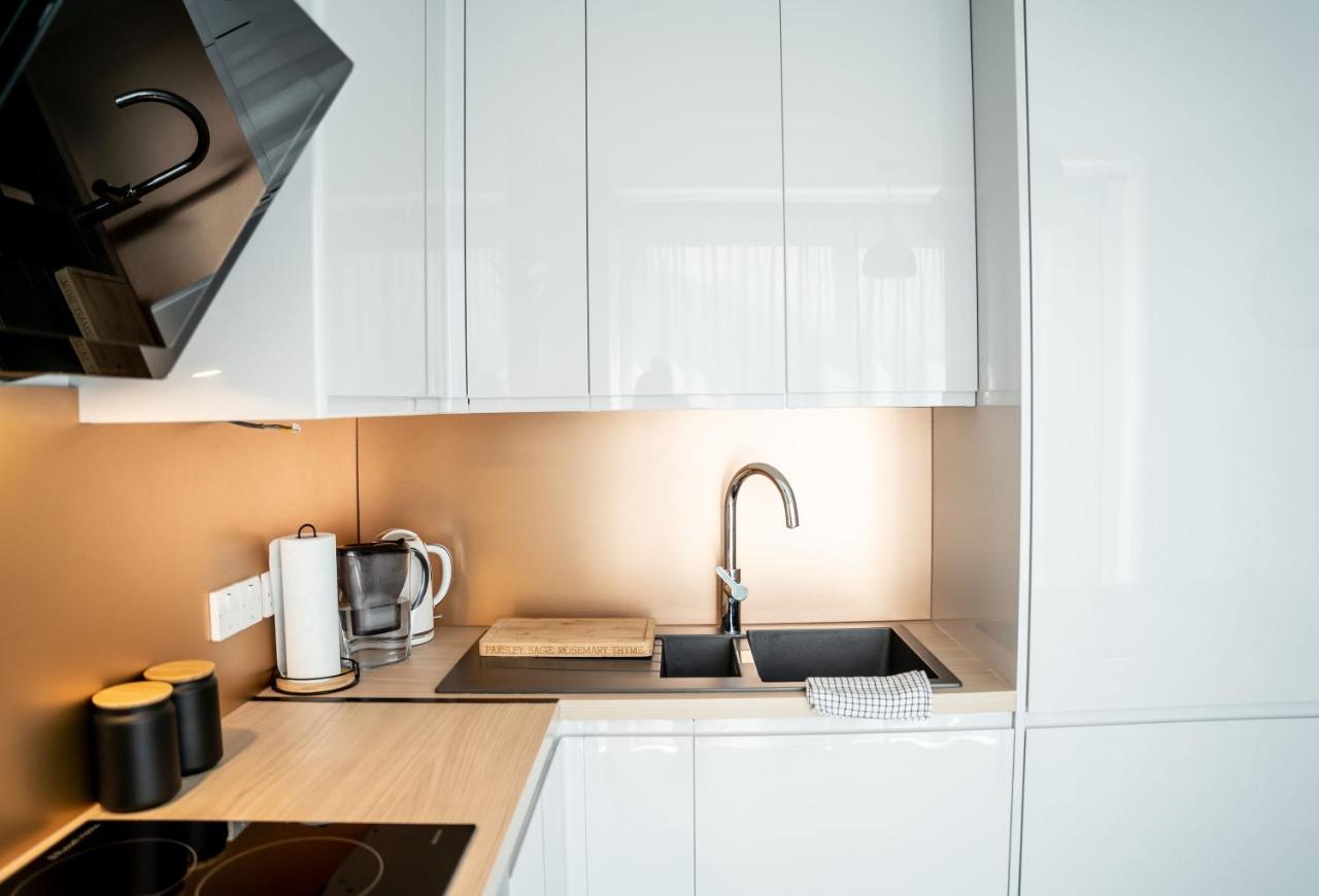 Luxurious Two Bedroom Apartment With Private Parking Perth Exterior foto